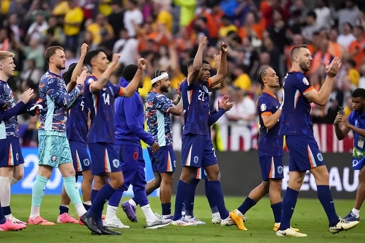 法国队备战国际足球赛场，铁血决战之际